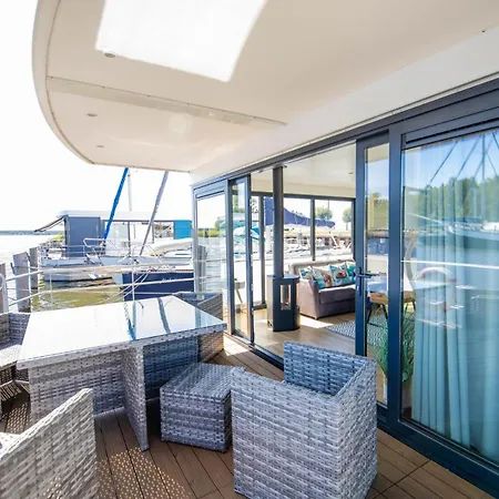 Сasa de vacaciones Floatinghouse Traeumerei - Lp3